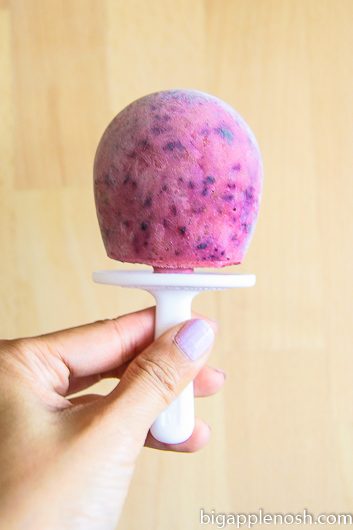 roku-yogurt-berry-popsicles-3-5956448