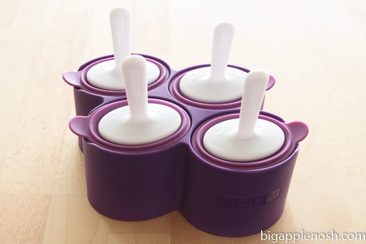 roku-yogurt-berry-popsicles-2-2440087